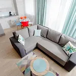 Klifowa 7 *