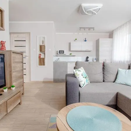 Klifowa 7 Апартаменты Реваль